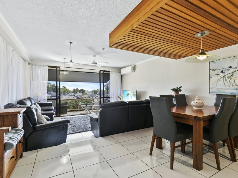 2/9-11 Spinnaker Drive, Sandstone Point QLD 4511