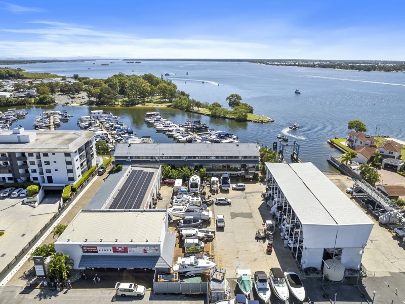 2/9-11 Spinnaker Drive, Sandstone Point QLD 4511