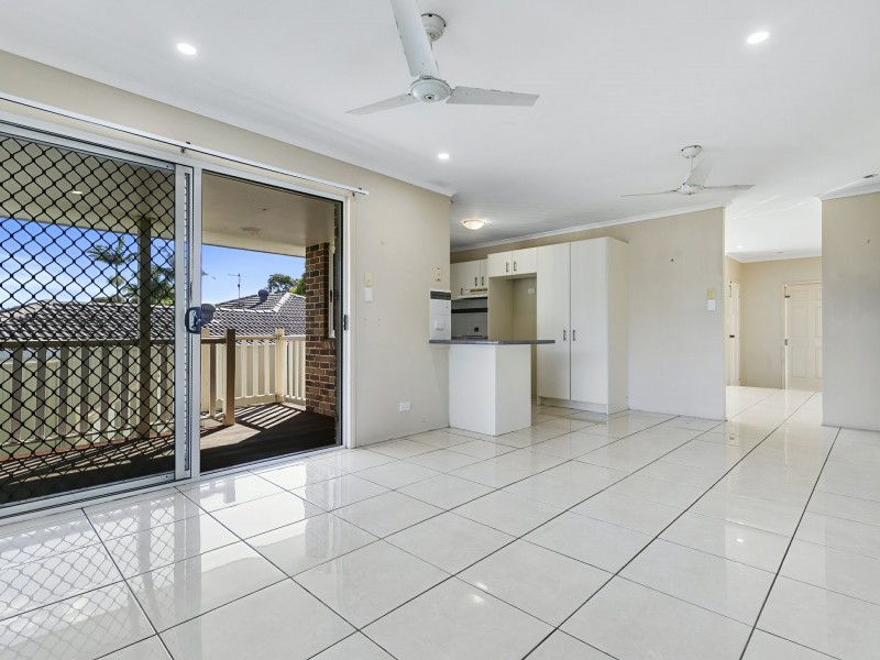 1 Mackerel Street, Sandstone Point QLD 4511