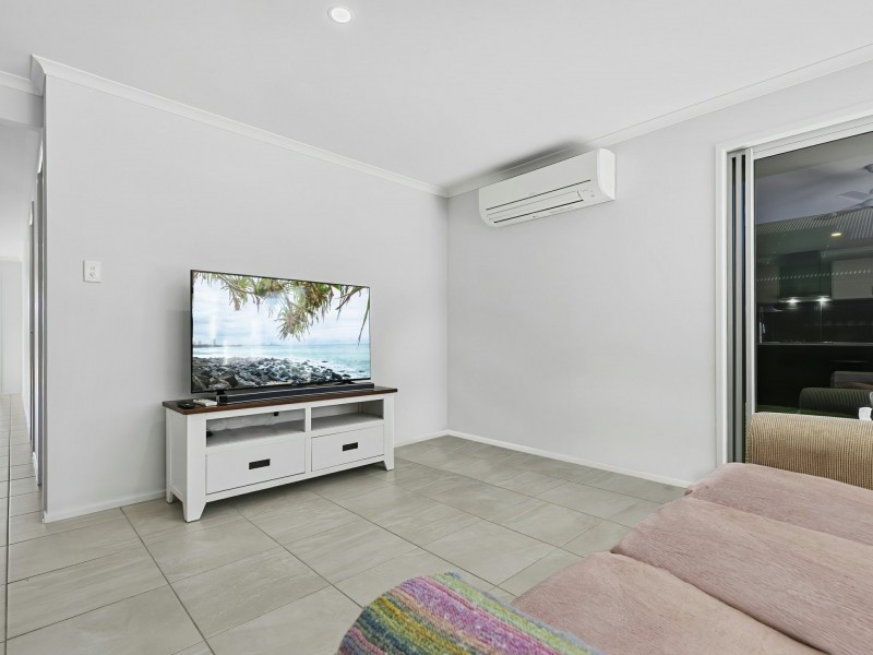 21 Grasstree Place, Ningi QLD 4511