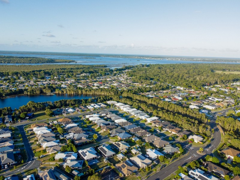 21 Grasstree Place, Ningi QLD 4511