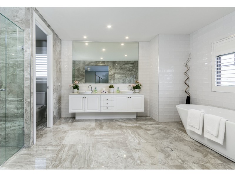 13 The Landing, Banksia Beach QLD 4507