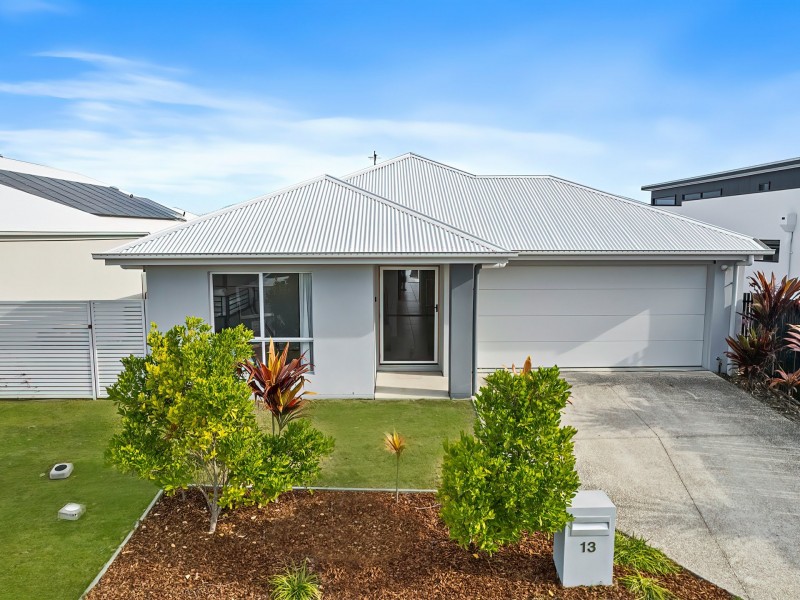 13 Elanus Court, Banksia Beach QLD 4507