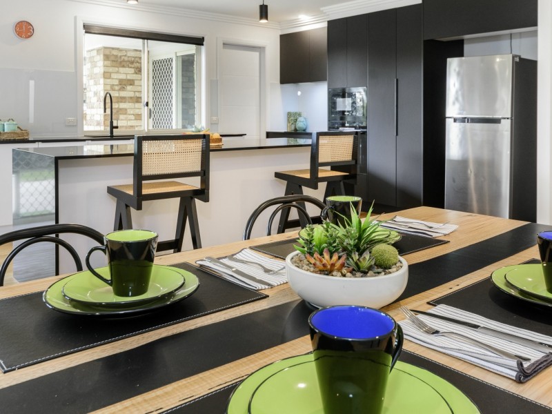 14 Ardel Place, Sandstone Point QLD 4511