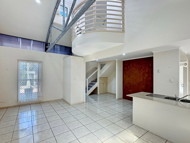 2/33 Hall Avenue, Bongaree QLD 4507