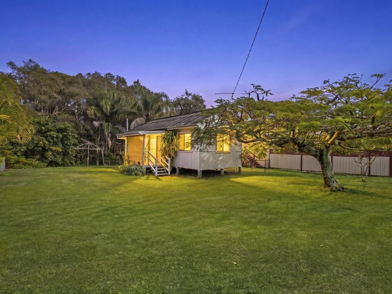 30 North Street, Woorim QLD 4507