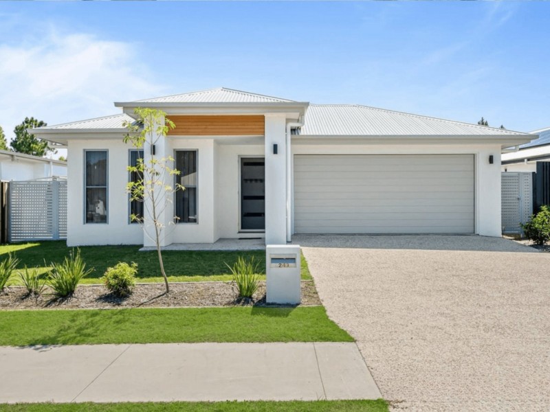 243 Freshwater Drive, Banksia Beach QLD 4507