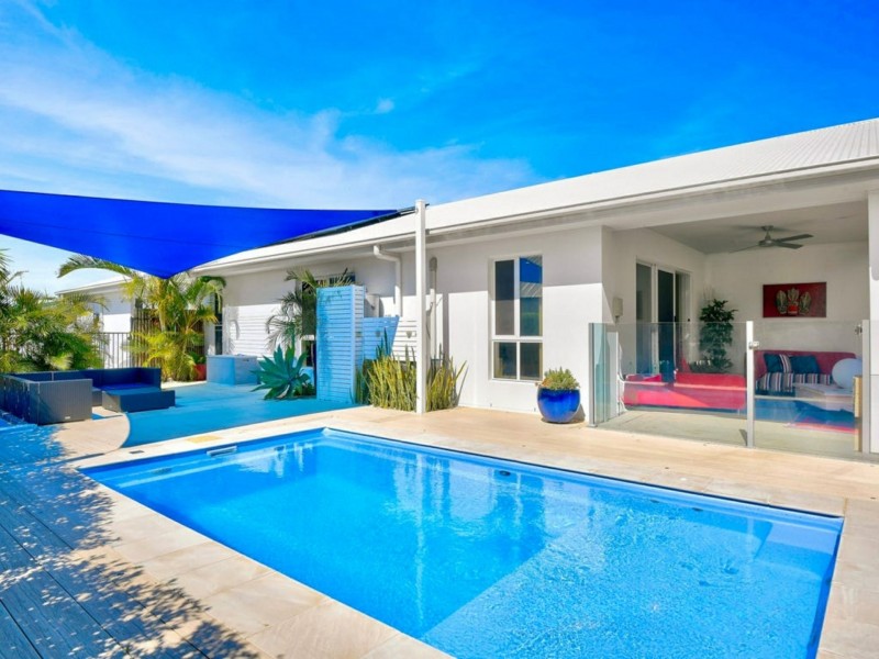 61 Callisia Crescent, Banksia Beach QLD 4507