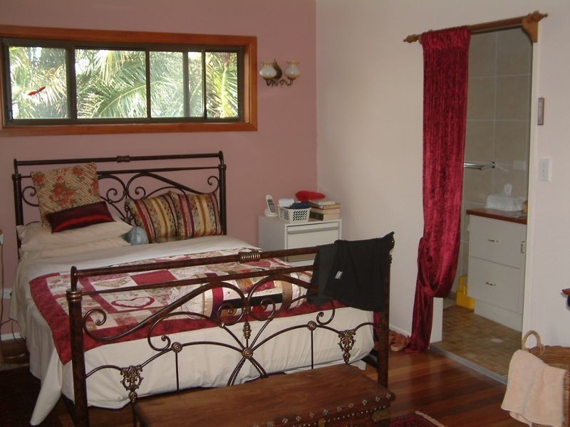 5 Rose Court, Bribie Island QLD 4507