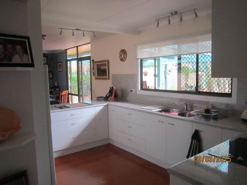 7 Avon Avenue, Banksia Beach QLD 4507