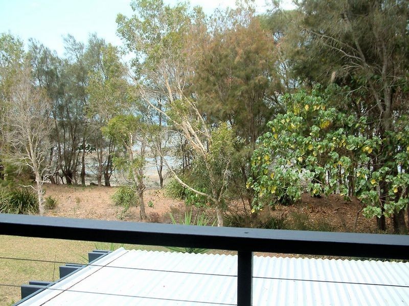 Sandstone Point QLD 4511