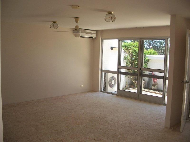 Sandstone Point QLD 4511