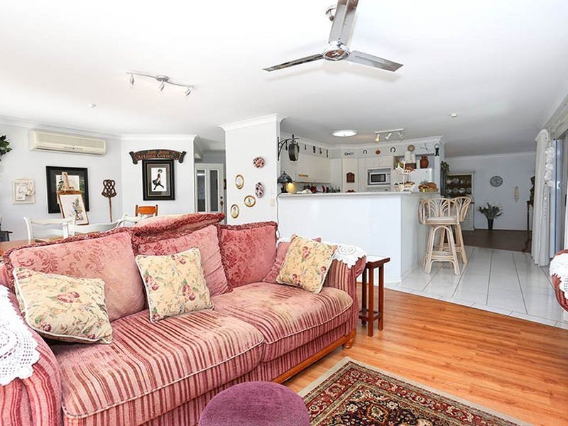 14 Tradewinds Drive, Banksia Beach QLD 4507