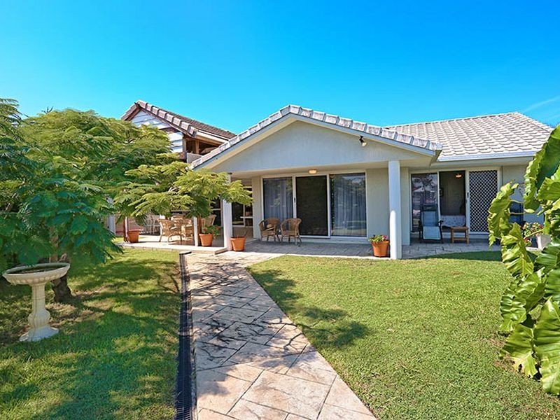 14 Tradewinds Drive, Banksia Beach QLD 4507