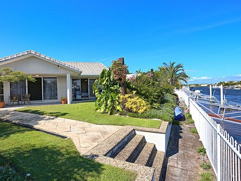 14 Tradewinds Drive, Banksia Beach QLD 4507