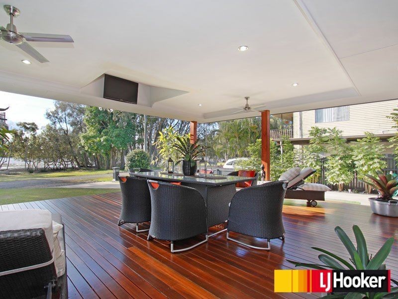 120 Ningi Esplanade, Ningi QLD 4511