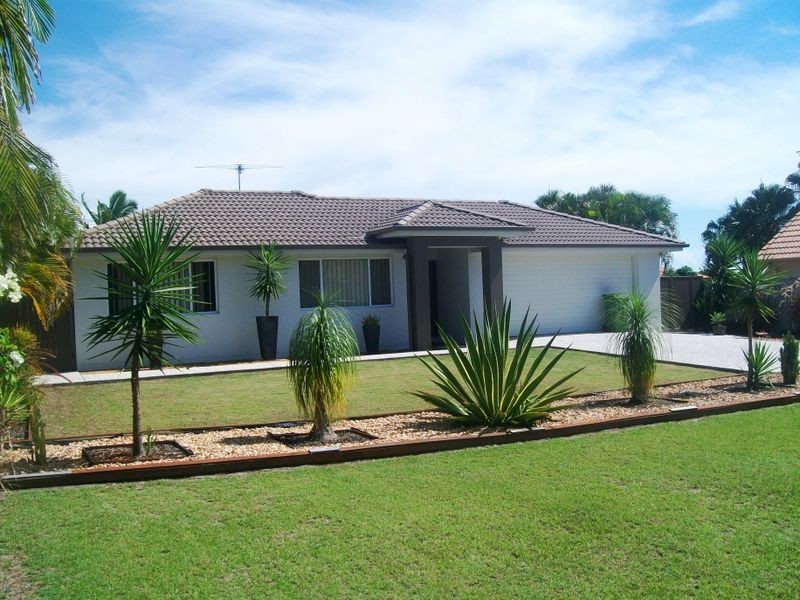 180 Endeavour Drive, Banksia Beach QLD 4507
