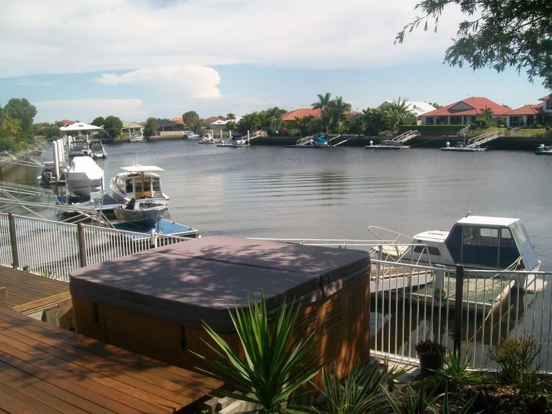 180 Endeavour Drive, Banksia Beach QLD 4507