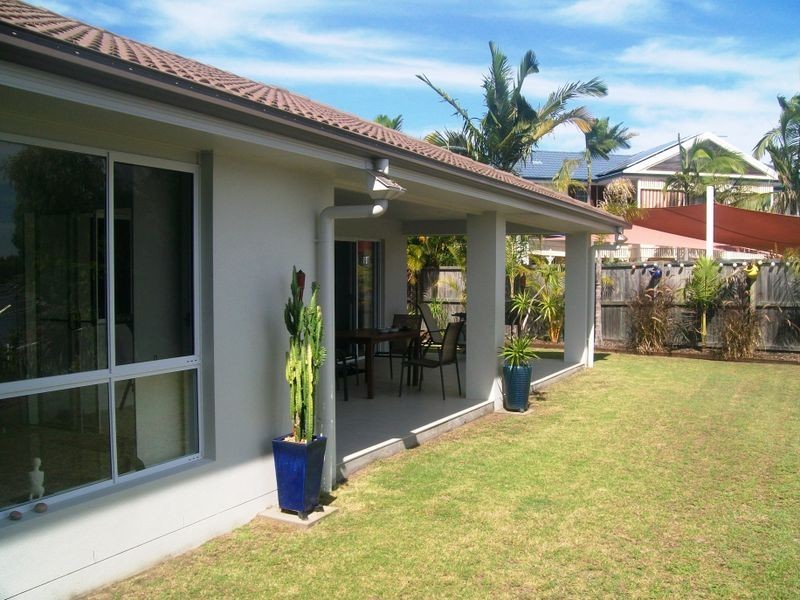 180 Endeavour Drive, Banksia Beach QLD 4507