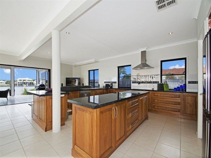 49 Seaside Drrive, Banksia Beach QLD 4507