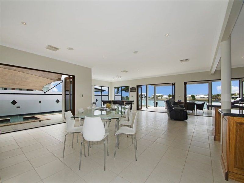 49 Seaside Drrive, Banksia Beach QLD 4507
