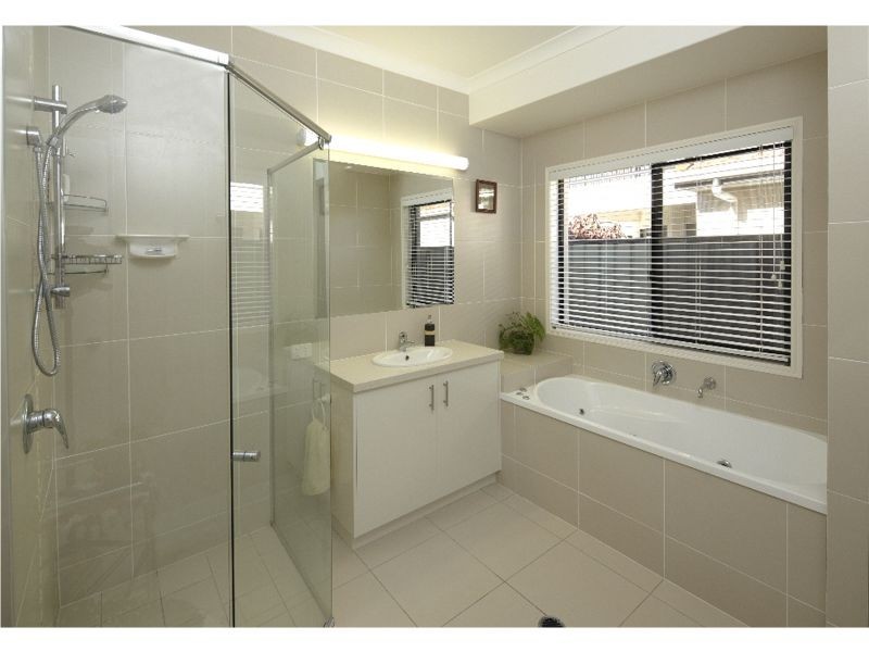 28 North Point, Banksia Beach QLD 4507