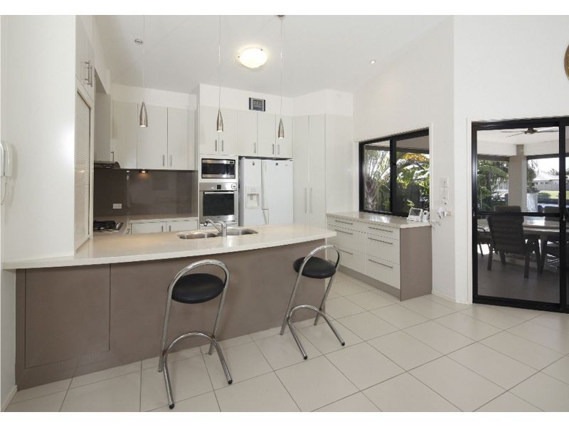 28 North Point, Banksia Beach QLD 4507