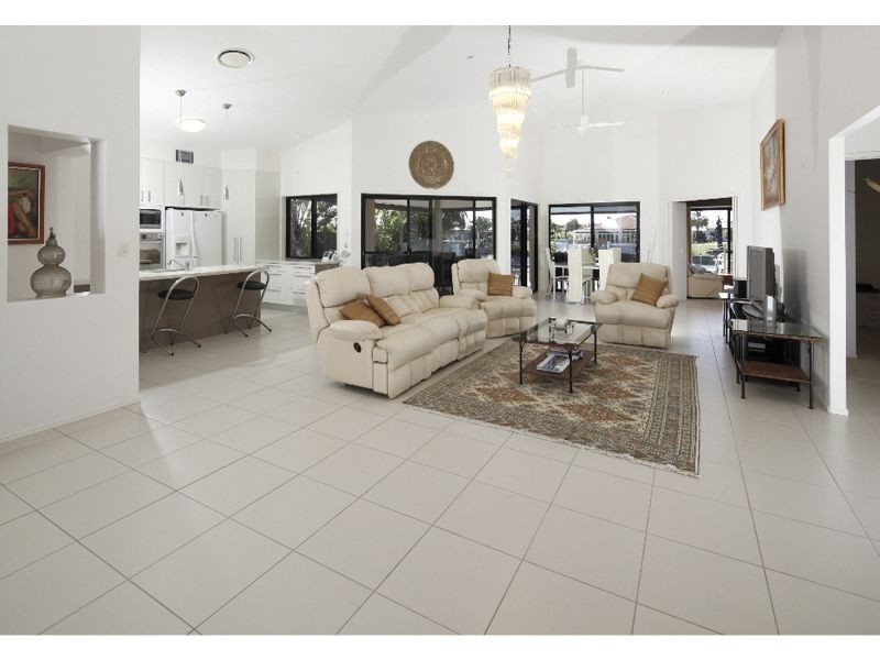 28 North Point, Banksia Beach QLD 4507