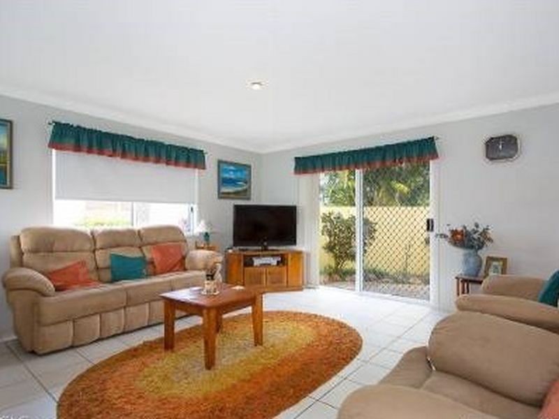 95 Sunderland Drive, Banksia Beach QLD 4507