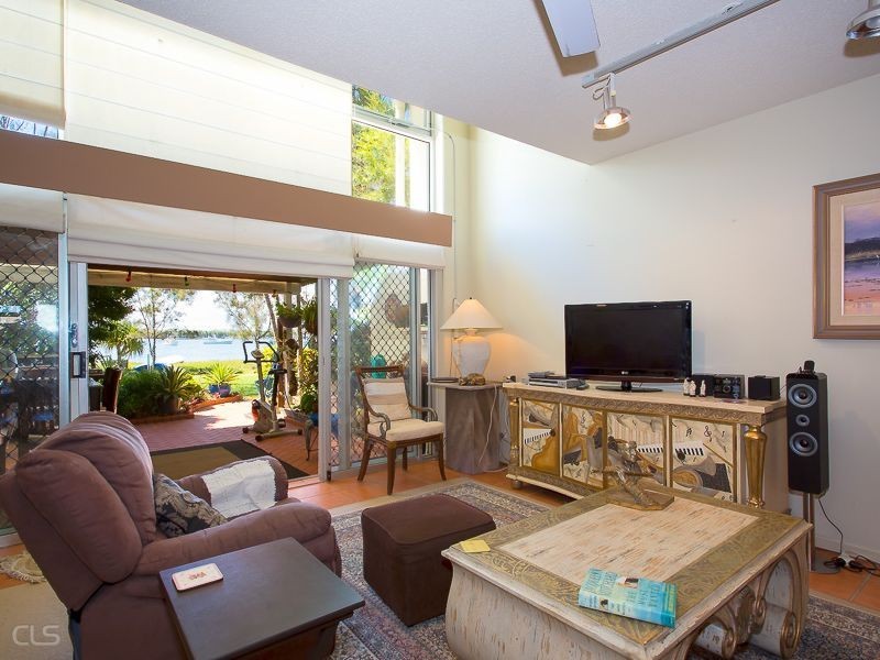 3A/16 Spinnaker Drive, Sandstone Point QLD 4511