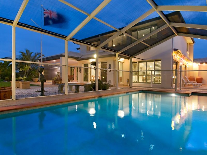 1 Castaway Court, Banksia Beach QLD 4507