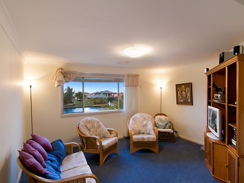 1 Castaway Court, Banksia Beach QLD 4507