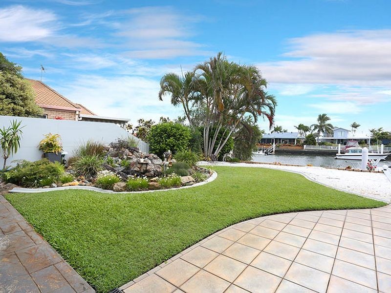 6 Tradewinds Drive, Banksia Beach QLD 4507
