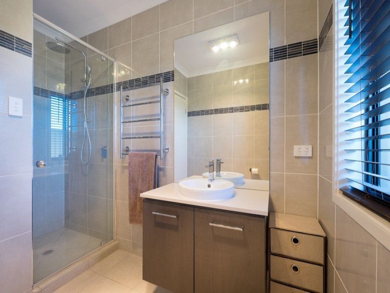 8 Clubrush Court, Banksia Beach QLD 4507