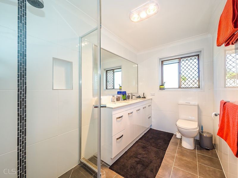 4 Carl Court, Banksia Beach QLD 4507