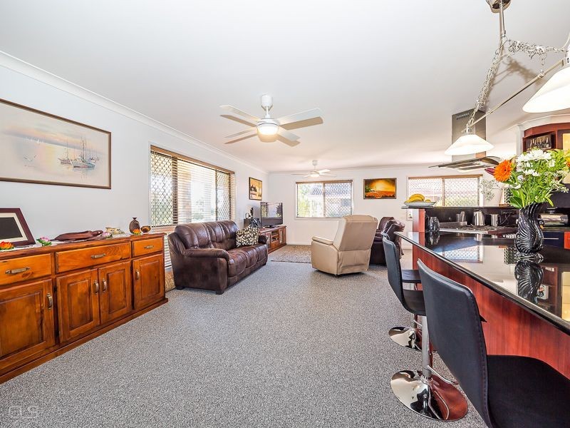 4 Carl Court, Banksia Beach QLD 4507