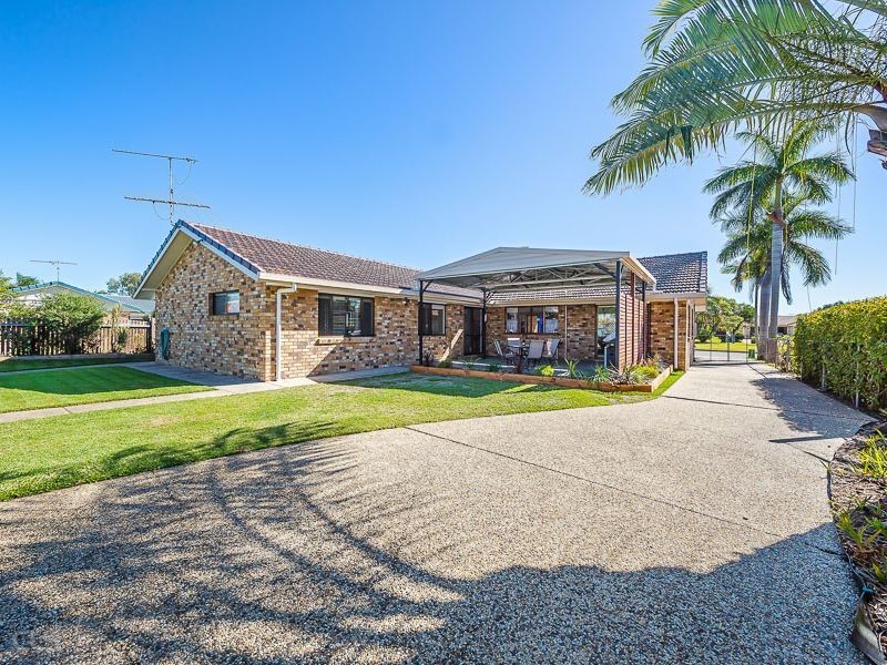 4 Carl Court, Banksia Beach QLD 4507