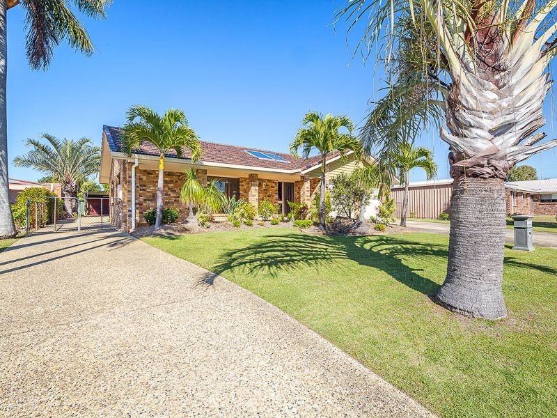 4 Carl Court, Banksia Beach QLD 4507