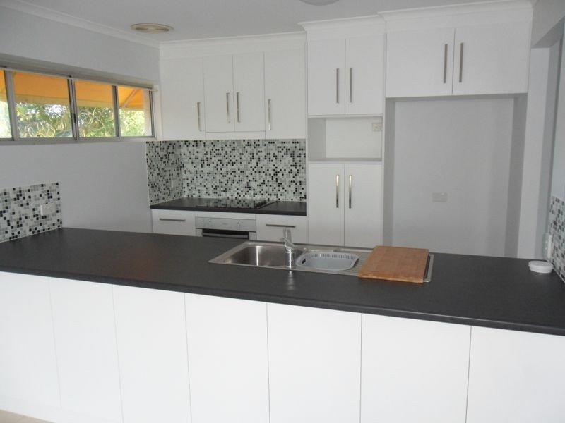 Sandstone Point QLD 4511