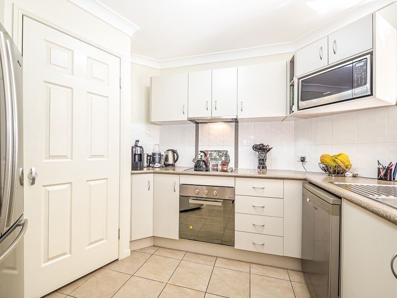 11 Echidna Place, Ningi QLD 4511