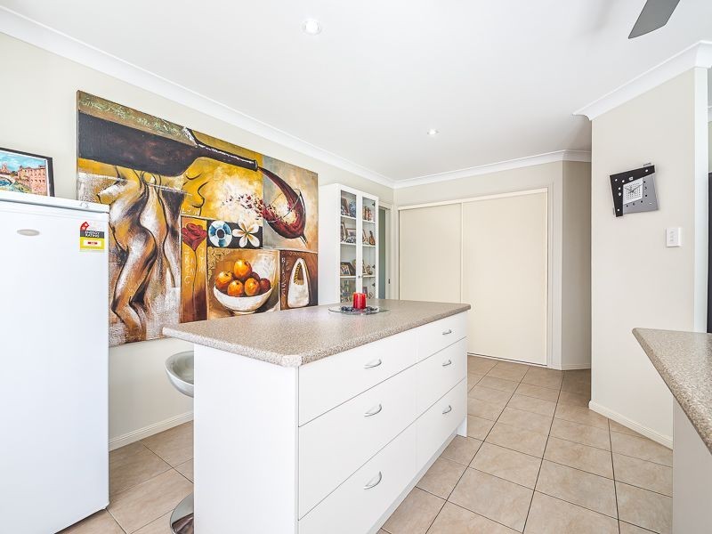 11 Echidna Place, Ningi QLD 4511