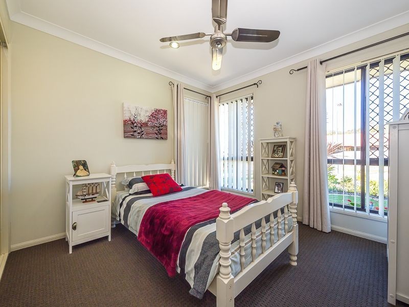 11 Echidna Place, Ningi QLD 4511