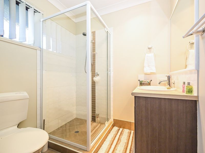 11 Echidna Place, Ningi QLD 4511