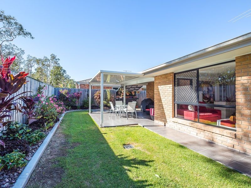 11 Echidna Place, Ningi QLD 4511