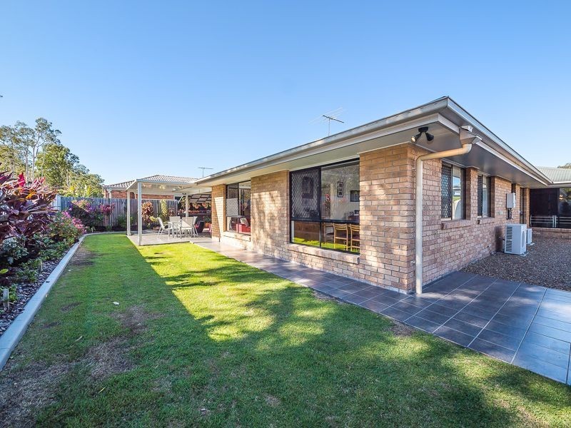 11 Echidna Place, Ningi QLD 4511