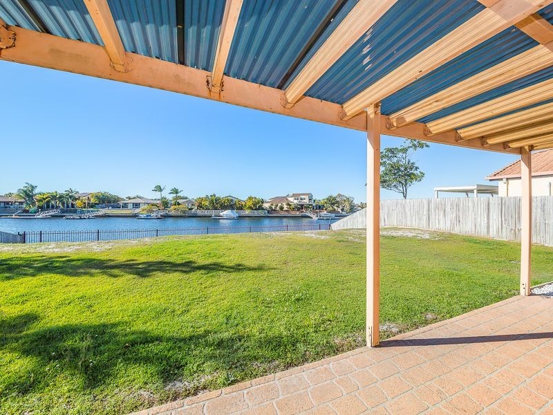 23 Bowsprit Court, Banksia Beach QLD 4507