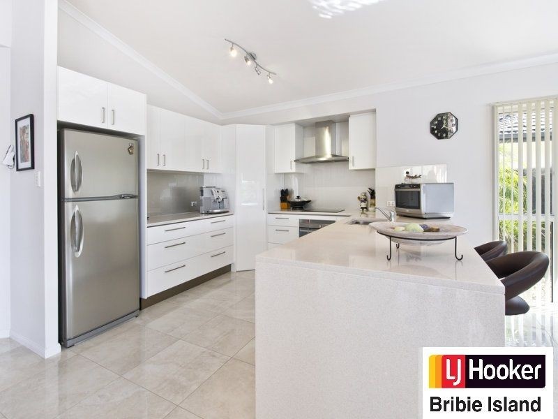 52 Pacific Drive, Banksia Beach QLD 4507