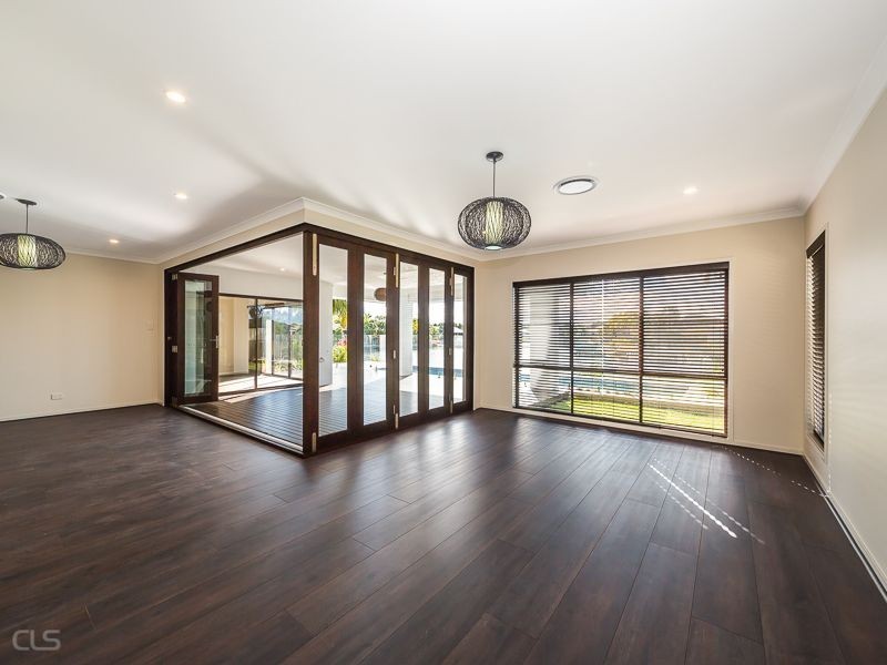 121 Voyagers Drive, Banksia Beach QLD 4507