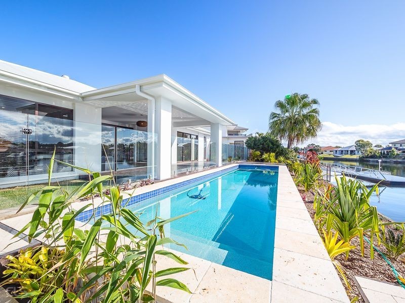 121 Voyagers Drive, Banksia Beach QLD 4507
