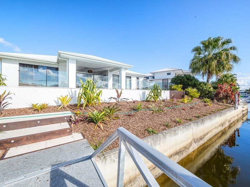 121 Voyagers Drive, Banksia Beach QLD 4507